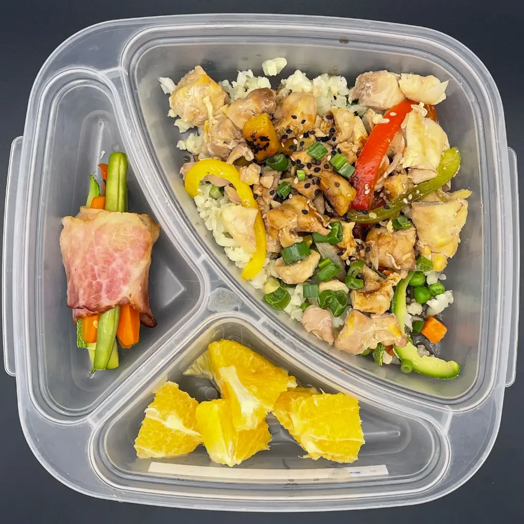 High Protein | Lunes | Desayuno | Bowl keto c/verds. y pollo