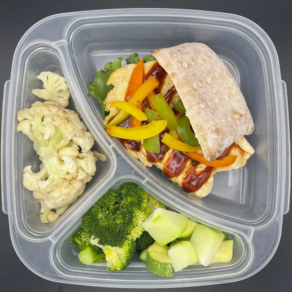 High Protein | Lunes | Desayuno | Panini de pollo BBQ HP