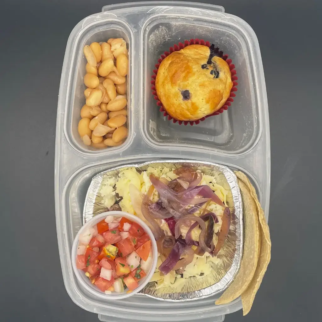Kids | Lunes | Desayuno | Queso fundido c/arrachera