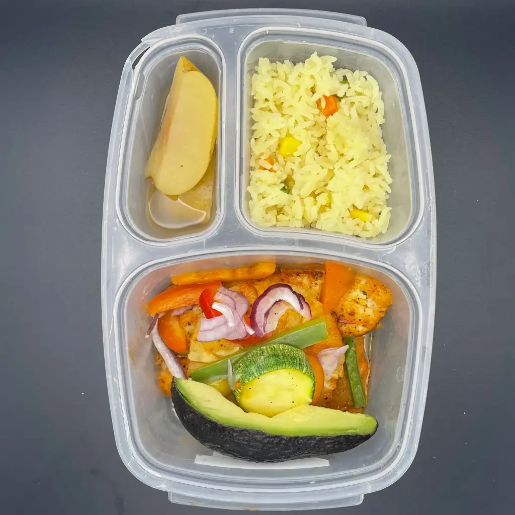 Kids | Lunes | Comida | Pescado a la hawaiana