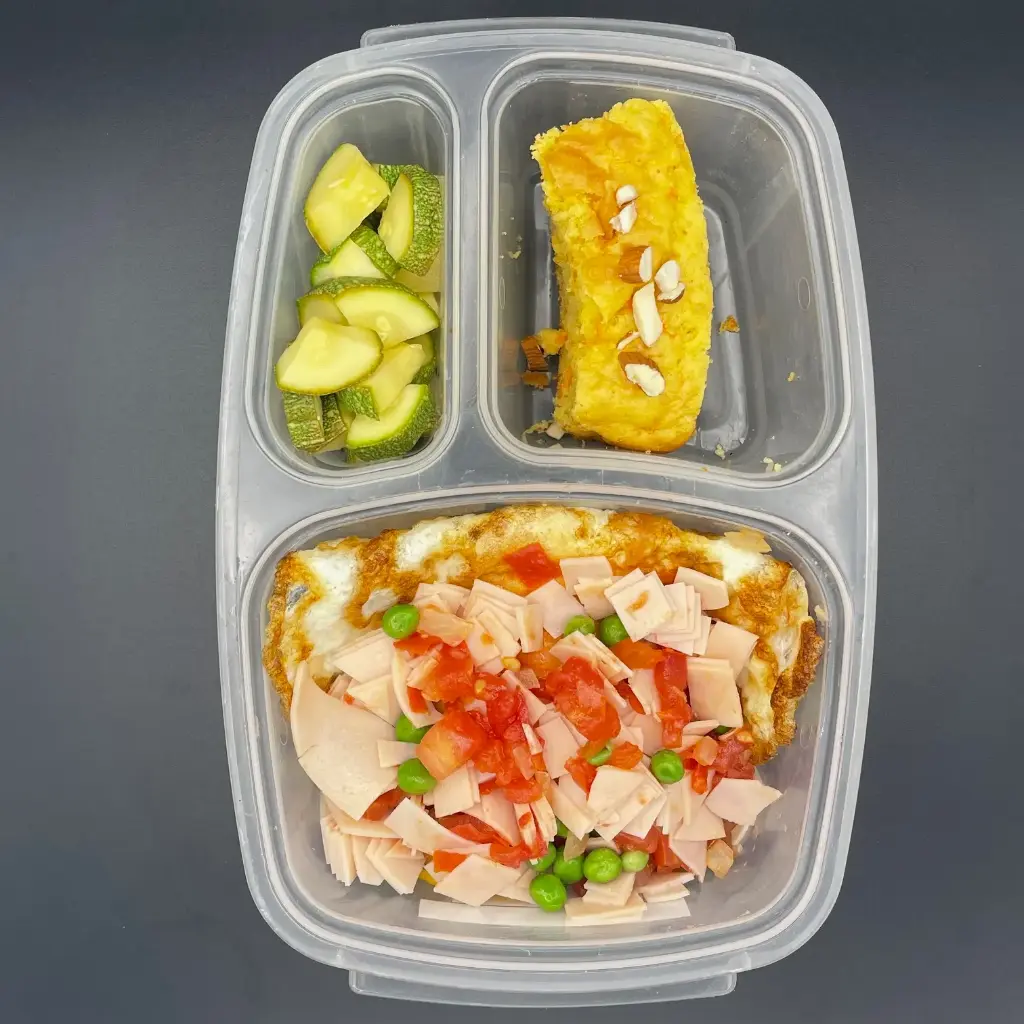 Kids | Miércoles | Desayuno | Huevos motuleños