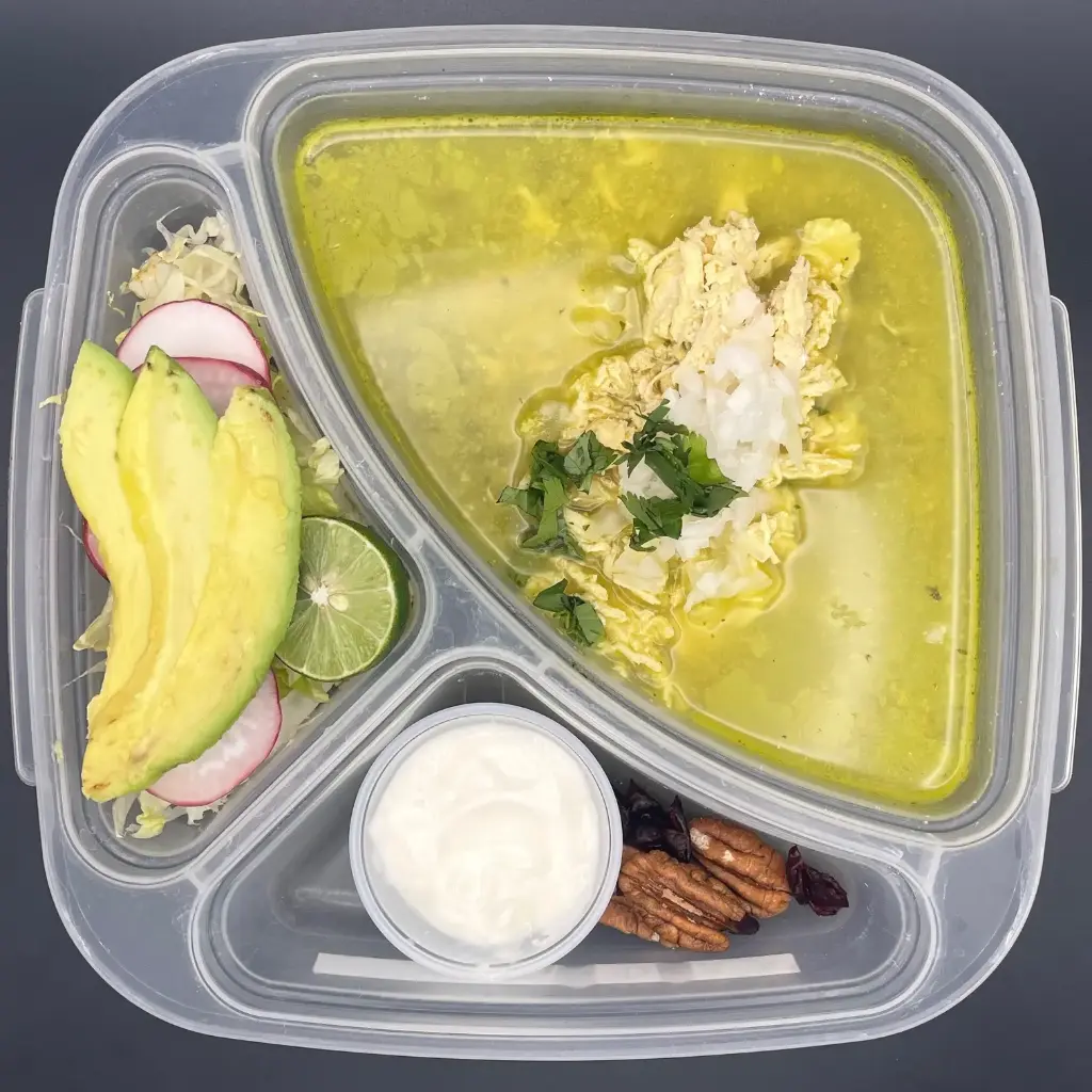 Saludable | Viernes | Comida | Pozole de pollo