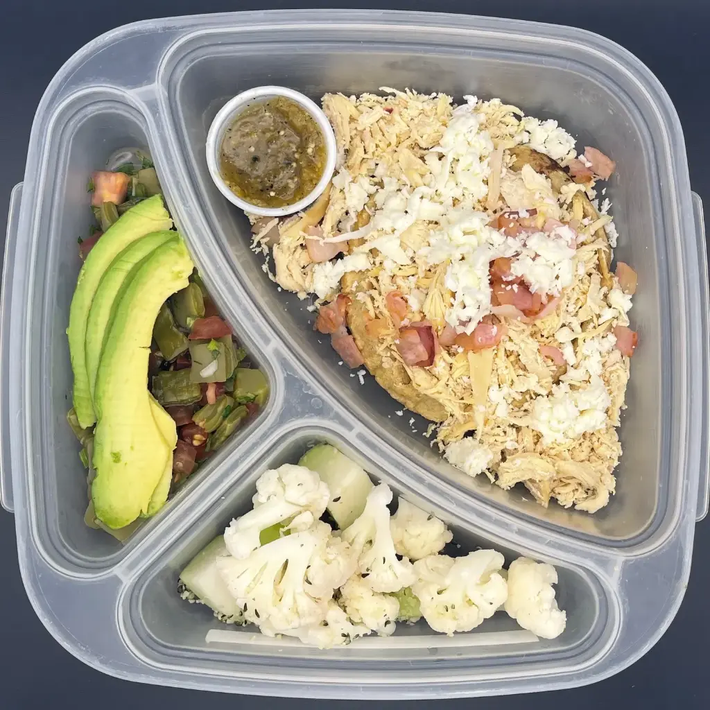 Saludable | Jueves | Desayuno | Sopes con pollo