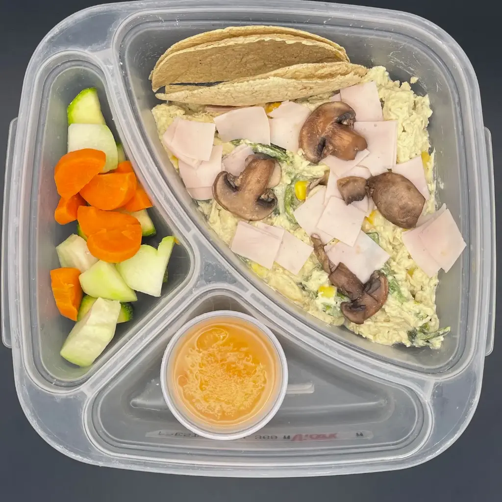 Saludable | Lunes | Cena | Pollo y rajas con crema