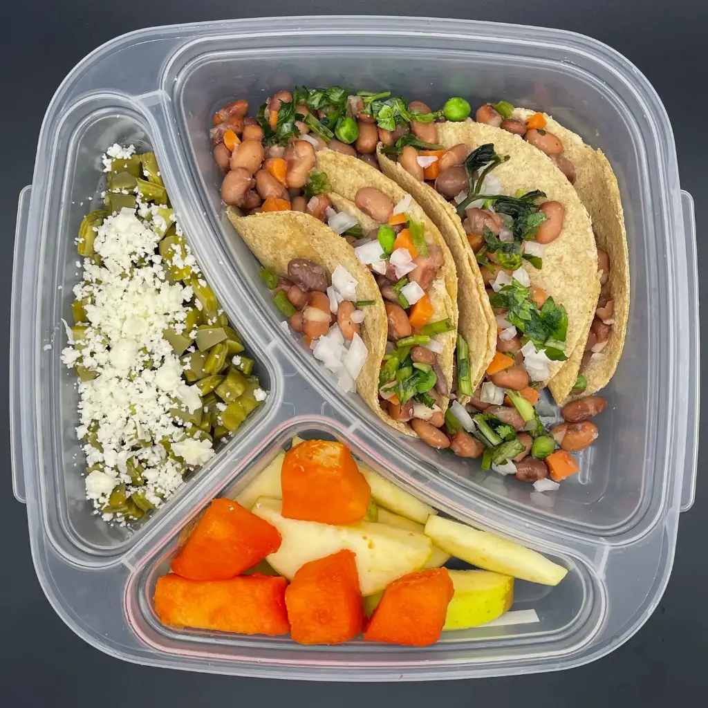 Veggie | Miércoles | Desayuno | Tacos de alubias y elote